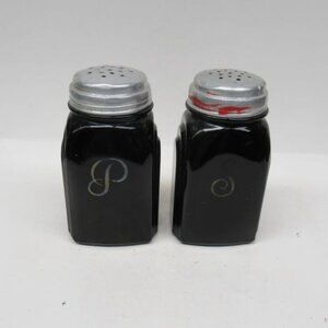McKee Glass Black ROMAN ARCHES Salt and Pepper Shakers, Pair